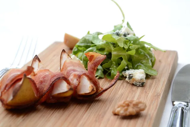 DOUBLE SMOKED THICK CUT BACON $368/PACK (FROZEN)