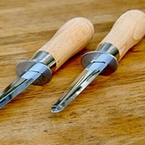 Oyster Shucker 